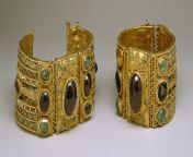 Impressive Greek Gold Bracelets from the 1st-century-BC Greek colonies in the Black Sea region, purportedly from the Olbia Treasure discovered in present-day Ukraine. Media: gold, emerald, garnet, amethyst and pearl. (1599x804) from greek
