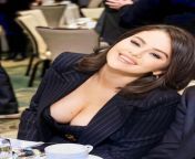 Selena Gomez&#39; cleavage from selena gomez39