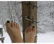 Had to do a repeat shot of yesterday&#39;s post!! Lol It was in the 50s Christmas Eve!! Temp dropped quickly, and now there&#39;s 9+inches outside?? I can&#39;t remember a White Christmas like this since I was a little girl? Happy Holidays? from tyflas little girl feet