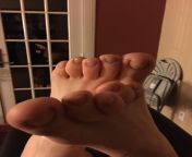 My cute little naked toes from little naked vichatteronman