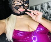 Shrimp dicks dont get sucked off by a sexy savage like me, guess youll just have to stick to the two finger jerk instead ? Receive brutal SPH and wicked JOI on my OnlyFans from savage starfinger