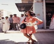 Connie Chung reporting from Saudi Arabia, 1974 from dancing from saudi danc