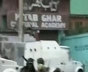 Indian Troops and JK Policemen pinned down during a gunfight in Srinagar-Kashmir (2005) from girls srinagar shot xxx sex video 3mbw xxx 鍞筹拷锟藉敵鍌曃鍞筹拷鍞筹傅