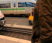 Saw your Swiss train kiss, here&#39;s one from Germany: kissing ICE 3 from train kiss