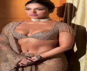 Bhumi Pednekar showing off her sexy navel from bhumi pednekar nude padukone ki chudai naika poly sexy