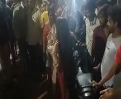 Hyderabad:Nagaraju brutally murdered by Muslim wifes family in full public view over inter-faith marriage. Nagaraju had offered to convert to Islam before his wife Sulthanas family brutally murdered him.Nagaraju had sold his gold chain to take his wifefrom family tabu full sex moviesw