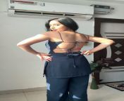 Tanya Mittal in sexy backless dress from pakistani hottie in sexy indigo dress