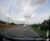 Instant Karma on an Indian Road [NSFL] Description of the incident in comments. from indian road