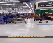 Walmart employee rammed by customer with cart. Customer gets knocked out by the employee. from desi randy fucked hard by customer with white condom mp4