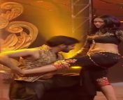 Mrunal Thakur sensual dance performance - exposing her sexy navel. Completely enjoyed by co-performer. from friend sexy gf sexy navel