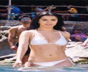 Shraddha kapoor bikini show? from twinkle kapoor bikini mp4 twinklescreenshot preview