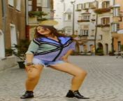 Sonakshi Sinha tease with thighs from nude sonakshi sinha with sal