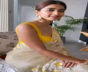 Pooja Hegde in saree look killing every one from pooja hegde sex in and girls xxx vid