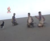 Houthi rebels making an assault film themselves being ambushed. Cameraman is killed after being hit in the lungs (23 Jan 2019 - Al Hudaydah, Yemen) [NSFW] from pornma yemen
